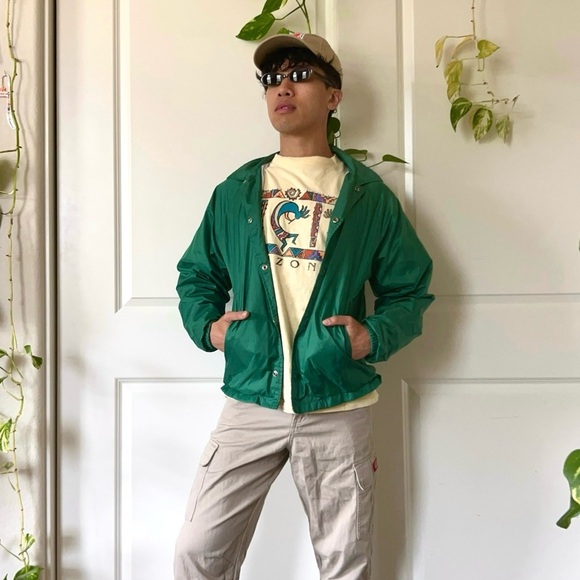 Vintage Green Windbreaker - Picture 2 of 5